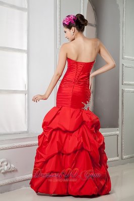 Red Taffeta Mermaid Beading Prom Gown Ruched Pick-up