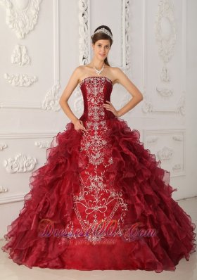 Wine Red Quinceanera Gowns Dresses Embroidery