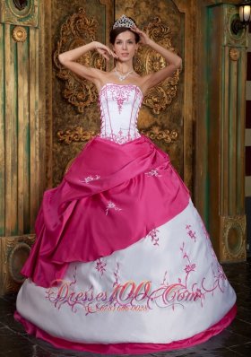 Rose Pink and White Quinceanera Dress Ball Gown Lace up Back