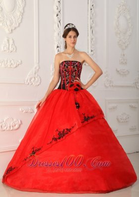 Strapless Black and Red A-line Embroidery Quinceanera Dress Boning