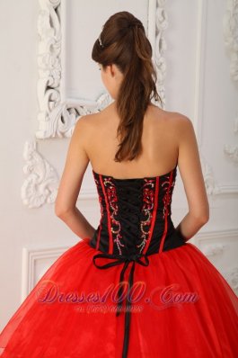 Strapless Black and Red A-line Embroidery Quinceanera Dress Boning