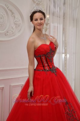 Quinceanera Dress Sweetheart Boning and Embroidery Ball Gown A-line