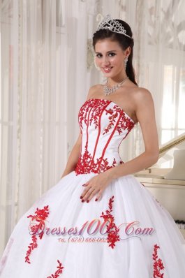 Strapless Pretty White and Red Ball Gown for Quince Boning