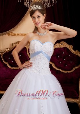 Elegant Sweetheart White Ball Gown Quinceanera