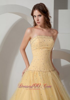 2013 Light Yellow Ball Gown Quinceanera Strapless Floor-length