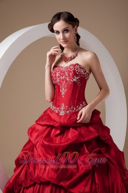 Wine Red A-line Quinceanera Dress Sweetheart Taffeta Appliques