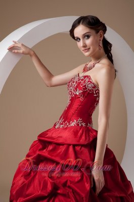 Wine Red A-line Quinceanera Dress Sweetheart Taffeta Appliques