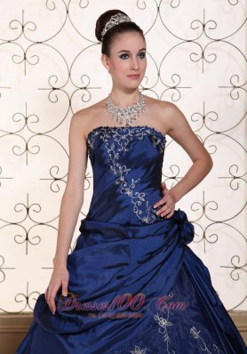 Blue Quinceanera Dress Embroidery Strapless