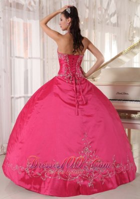 Red Quinceanera Dress Halter Taffeta Appliques