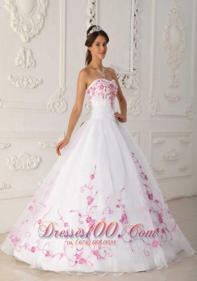 White Quinceanera Dress Strapless Satin Organza Embroidery