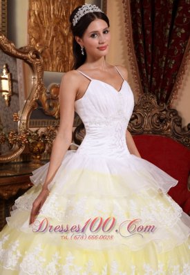 Light Yellow Organza Lace Appliques Quinceanera Dress