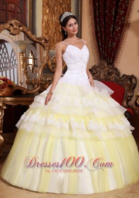 Light Yellow Organza Lace Appliques Quinceanera Dress