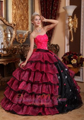 Strapless Floor-length Organza Appliques Quinceanera Dress