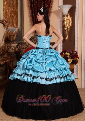 Blue Strapless Quinceanera Dress Taffeta Beaded Appliques