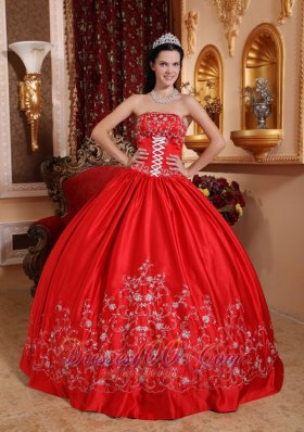 Red 2013 Embroidery Quinceanera Dress Strapless Taffeta