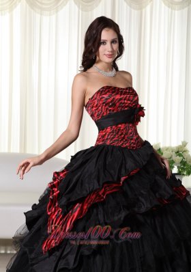 Chic Ball Gown Strapless Zebra Ruffled Quinceanera Dress