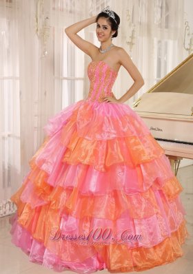 Ruffled Layers With Appliques Decorate Pink Dress for 15