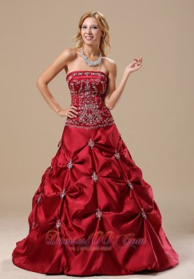 Red Pick-ups appliques prom quinceanera Dress