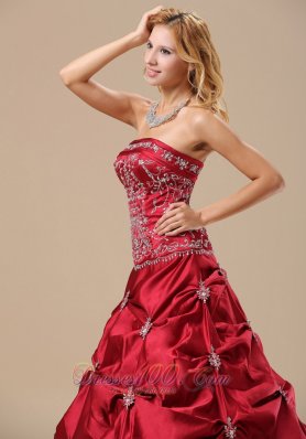 Red Pick-ups appliques prom quinceanera Dress