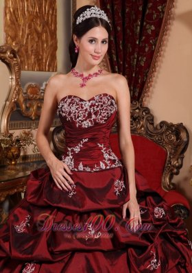 Appliques Wine Red Dresses for 15 Sweetheart Taffeta