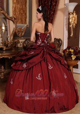 Appliques Wine Red Dresses for 15 Sweetheart Taffeta