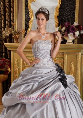 Appliques and Handmade Flowers Gray Taffeta Quinceanera Dress