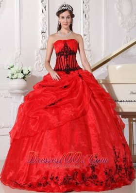 Red and Black Organza Appliques Ball Gown Dress for 15