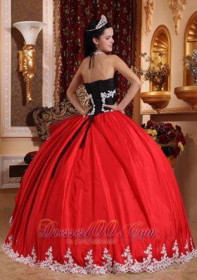 Red and Black V-neck Taffeta and Organza Appliques Dress for 16