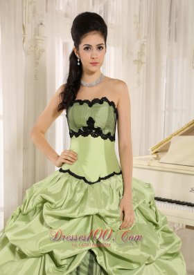 Taffeta Yellow Green Pick-ups Appliques Quinceanera Dress