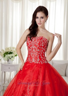 Sweetheart Red Organza Beading and Embroidery Sweet 16 Dresses