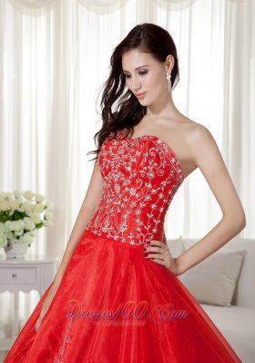 Sweetheart Red Organza Beading and Embroidery Sweet 16 Dresses