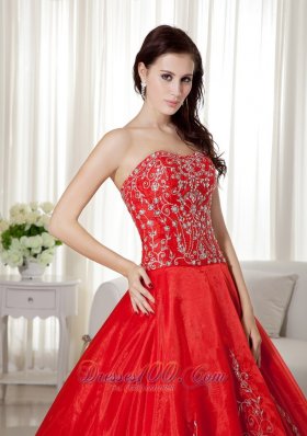 Sweetheart Red Organza Beading and Embroidery Sweet 16 Dresses