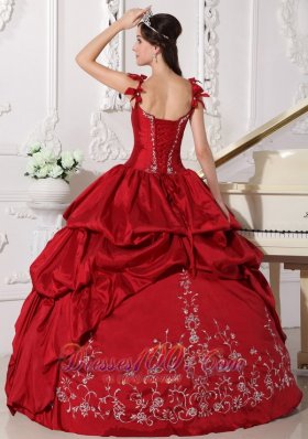 Straps Wine Red Quinceanera Dress Taffeta Embroidery