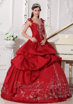 Straps Wine Red Quinceanera Dress Taffeta Embroidery