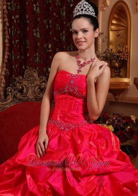 Strapless Taffeta Red Quinceanera Dress Beading Ball Gown