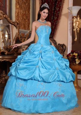 Aqua Blue Quinceanera Dress Taffeta and Organza Beading