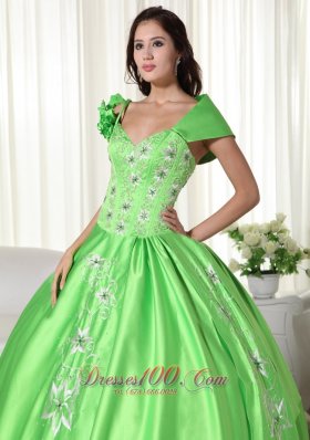 Off the Shoulder Taffeta Embroidery Green Quinceanera Dress