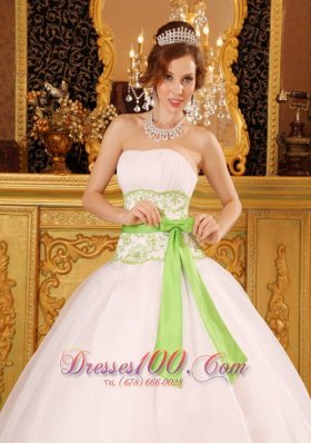 Organza Appliques White Quinceanera Dress On Sale