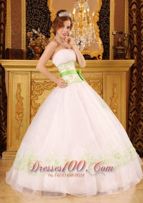 Organza Appliques White Quinceanera Dress On Sale