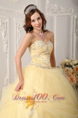 Sweet sixteen Dresses With Light Yellow Organza Appliques