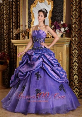 Floor-length Purple Princess Organza Appliques Quinceanera Dress