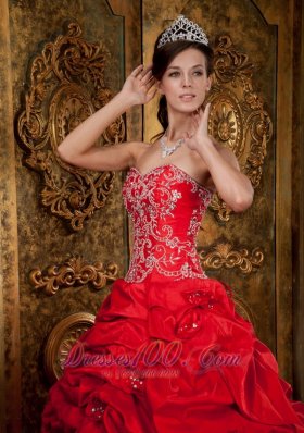 Taffeta Beading and Appliques Decorate Red Quinceanera Dress