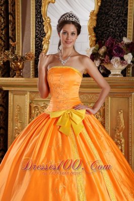 Orange Satin Bowknot and Embroidery Quinceanera Dress