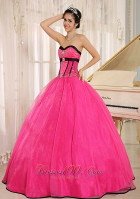 Hot Pink Sweetheart Quincianera Dresses With Embroidery Decorate