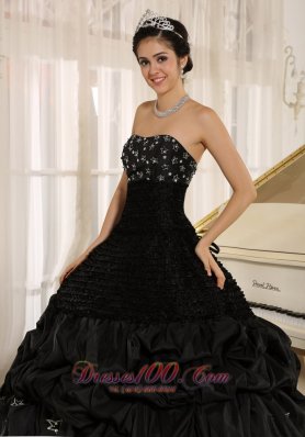 Appliqued Decorate Strapless Black Quinceanera Dress