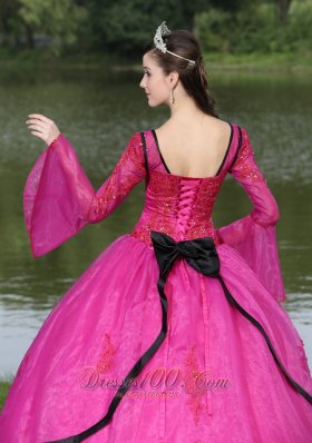 V-neck Long Sleeves Appliques Fushsia Quinceaneras Dress