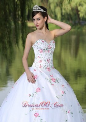 White Quinceanera Dress for Sweet 16 With Appliques