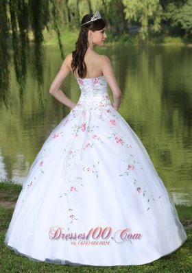 White Quinceanera Dress for Sweet 16 With Appliques