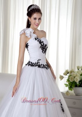 Ball Gown White One Shoulder Embroidery Dresses for 15
