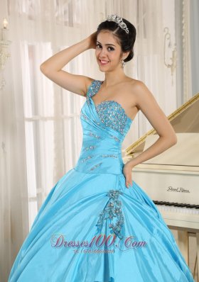 One Shoulder Baby Blue Quinceanera Dress Appliques and Beading